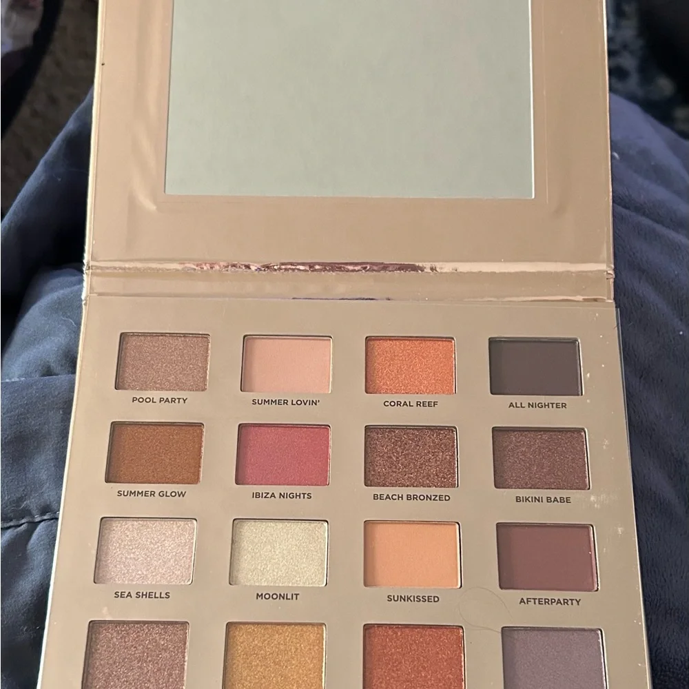 ICONIC London Eyeshadow Palette — Gold, Pink, Orange, Purple, Yellow, Bronze